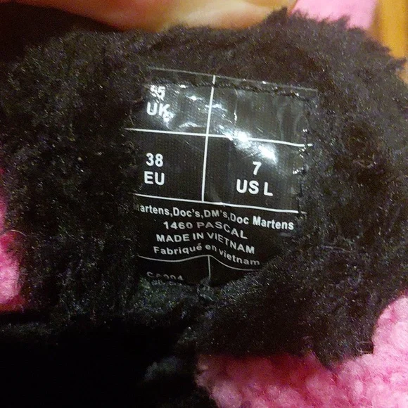 Dr. Martens Pink Faux Shearling Lace-Up Boots with Black Trim - Picture 6 of 8